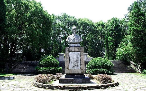 蕲春的蕲怎样读,蕲春的读音,蕲春四宝是甚么