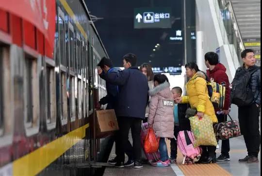 2022年春运甚么时辰起头,春运车票甚么时辰起头预售