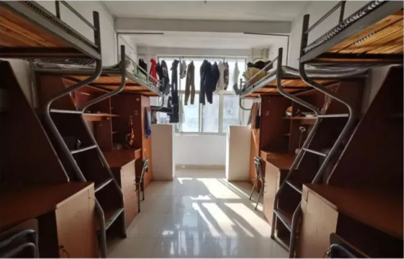 东华理工大学宿舍前提怎样样,有空协调自力洗手间吗？（附宿舍图片）