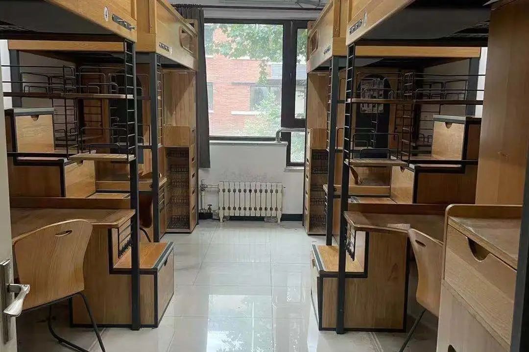 清华大学宿舍前提怎样样,有空协调自力洗手间吗？（附宿舍图片）