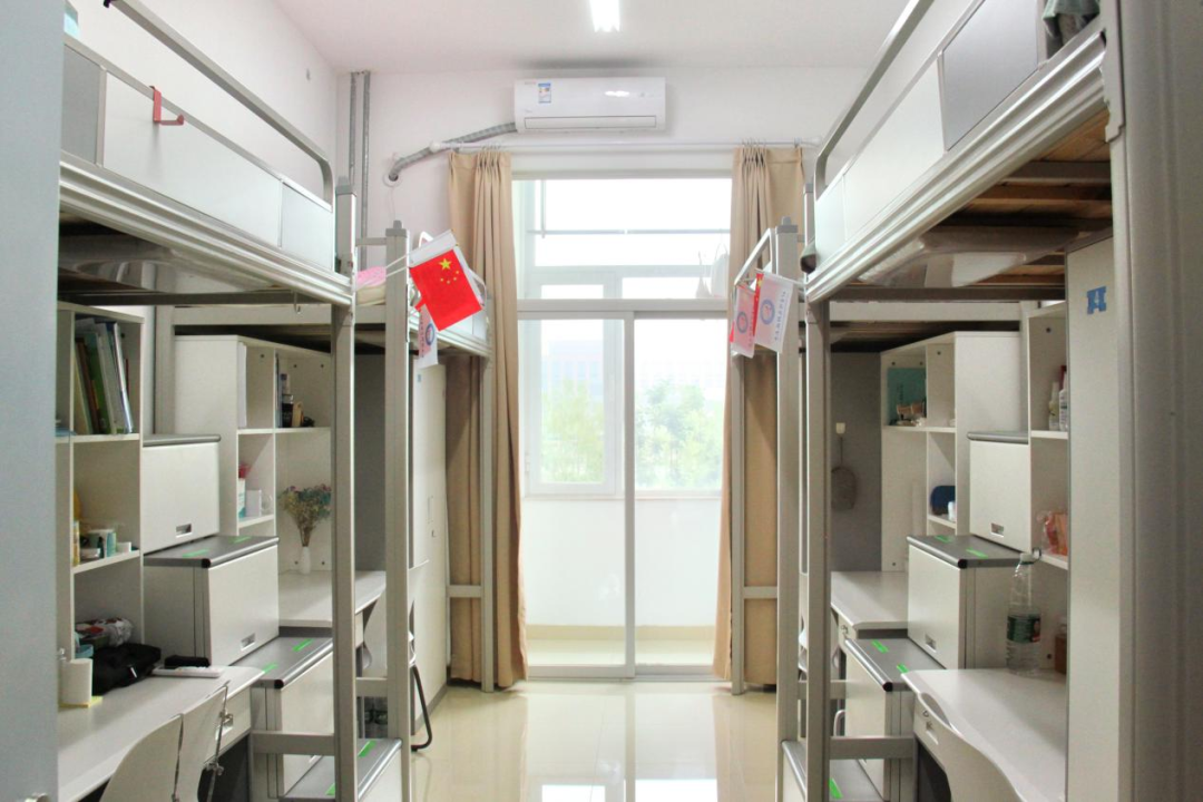 北京信息科技大学宿舍前提怎样样,有空协调自力洗手间吗？（附宿舍图片）