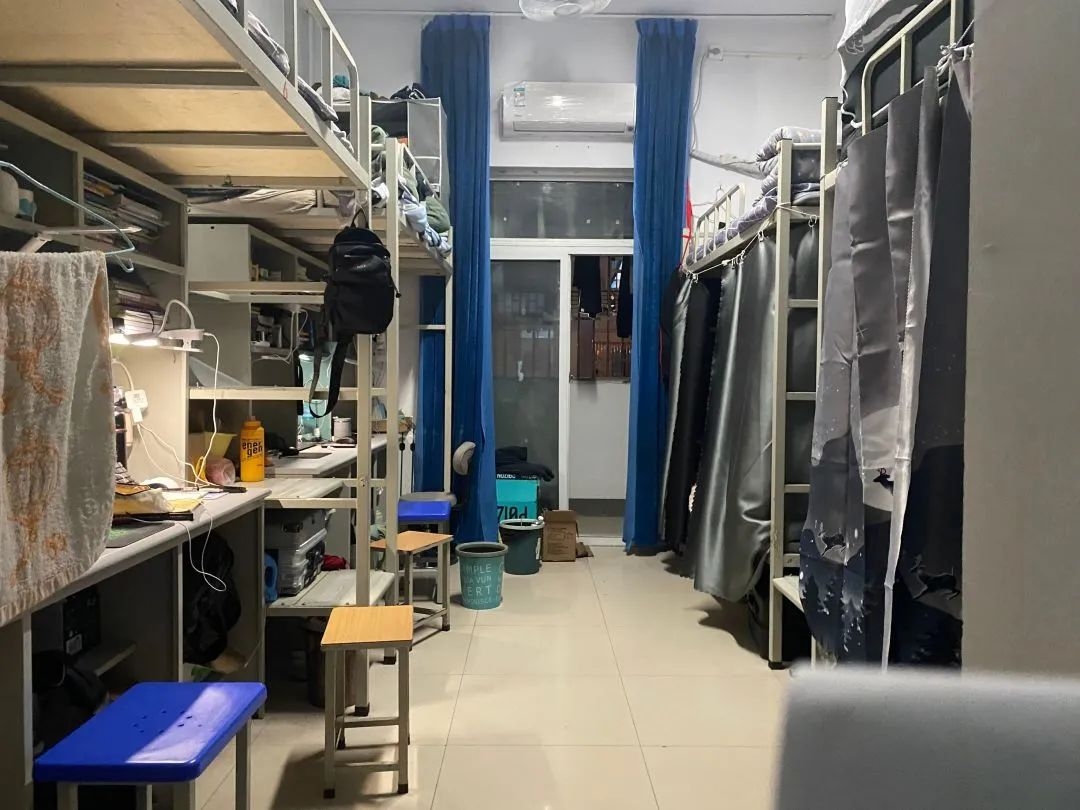 河南科技大学宿舍前提怎样样,有空协调自力洗手间吗？（附宿舍图片）