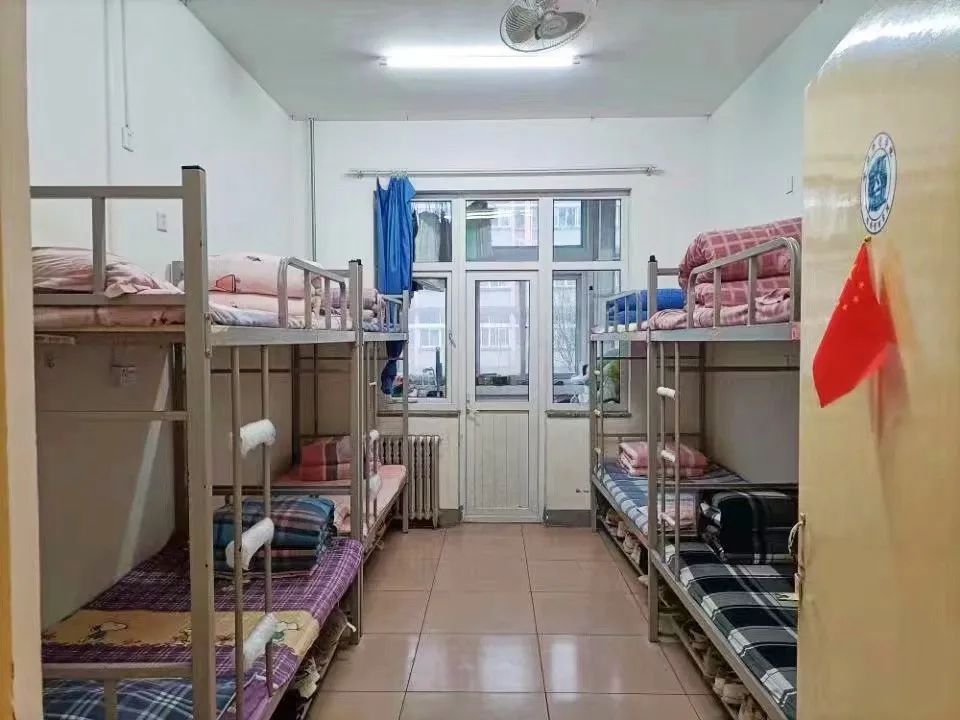 沧州师范学院宿舍前提怎样样,有空协调自力洗手间吗?(附宿舍图片)