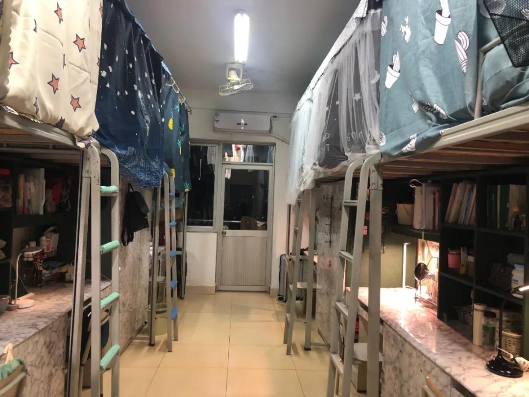 三明学院宿舍前提怎样样,有空协调自力洗手间吗？（附宿舍图片）