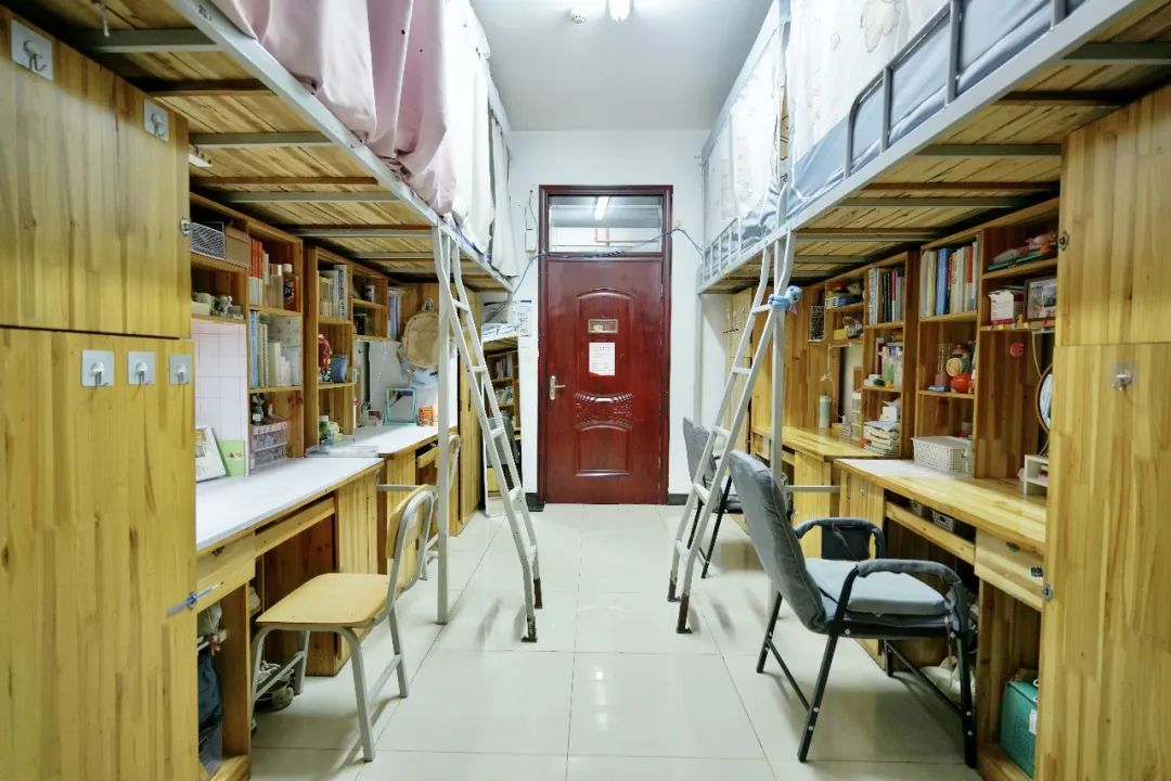 湖南涉外经济学院宿舍前提怎样样,有空协调自力洗手间吗？（附宿舍图片）