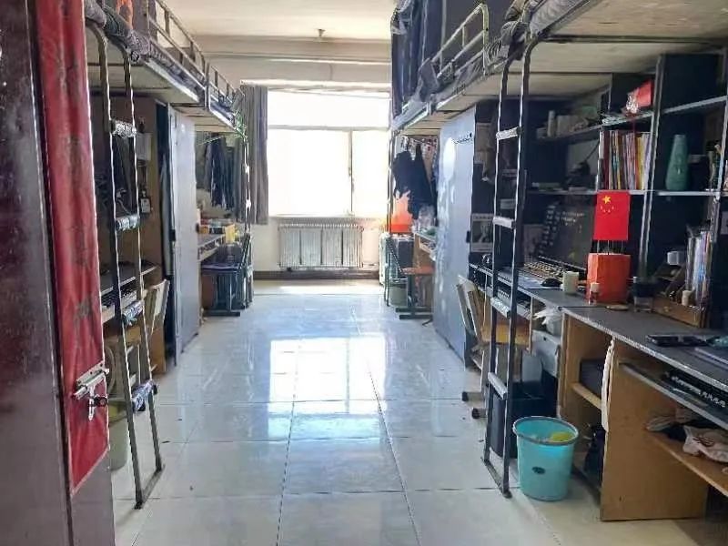 吉林师范大学宿舍前提怎样样,有空协调自力洗手间吗？（附宿舍图片）