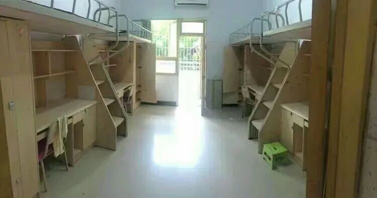 长江师范学院宿舍前提怎样样,有空协调自力洗手间吗?(附宿舍图片)