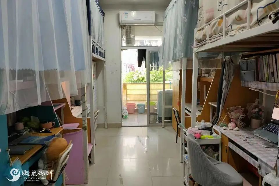 福建西医药大学宿舍前提怎样样,有空协调自力洗手间吗？（附宿舍图片）