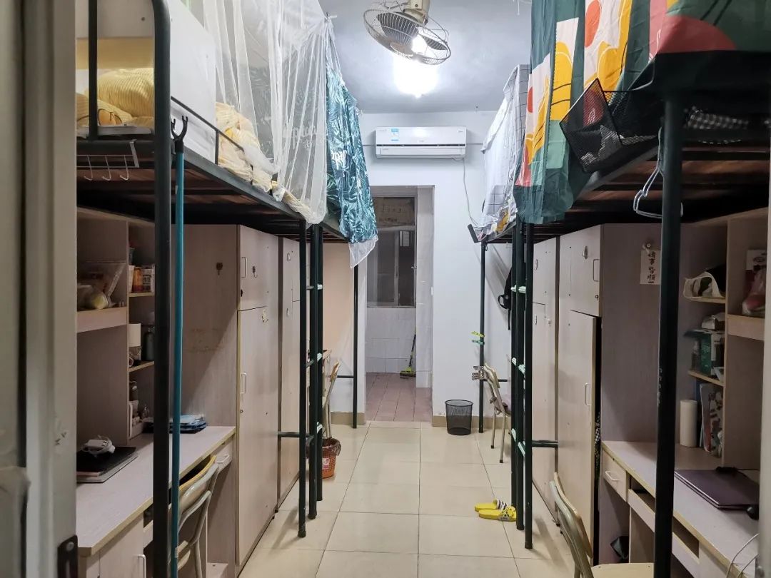 华裔大学宿舍前提怎样样,有空协调自力洗手间吗？（附宿舍图片）