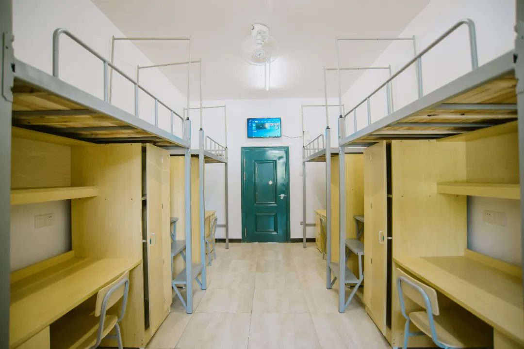 景德镇陶瓷大学宿舍前提怎样样,有空协调自力洗手间吗?(附宿舍图片)