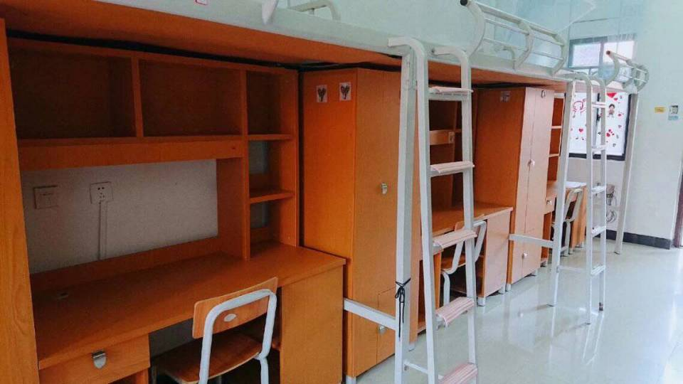 北部湾大学宿舍前提怎样样,有空协调自力洗手间吗？（附宿舍图片）