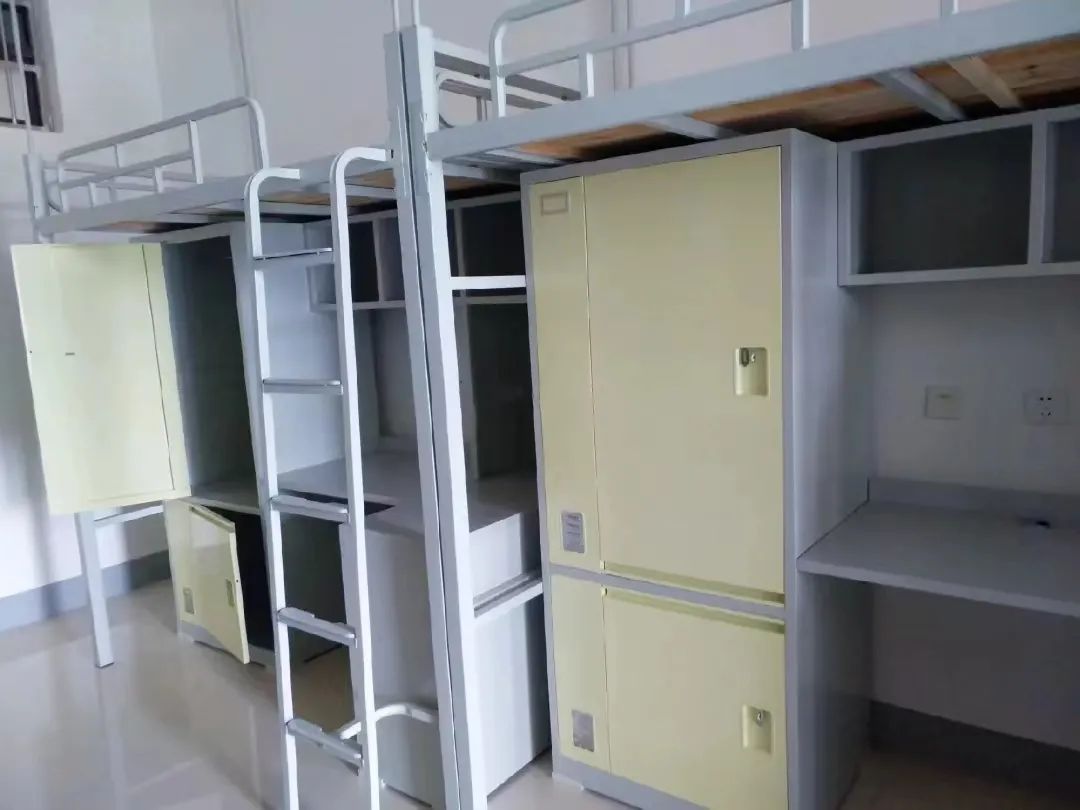 广西艺术学院宿舍前提怎样样,有空协调自力洗手间吗？（附宿舍图片）