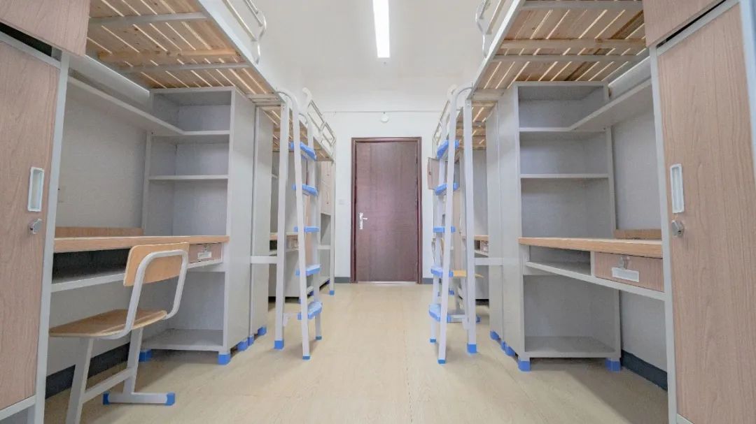 江西科技学院宿舍前提怎样样,有空协调自力洗手间吗？（附宿舍图片）