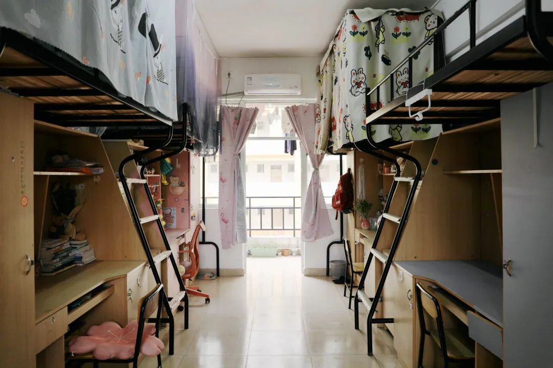 韶关学院宿舍前提怎样样,有空协调自力洗手间吗?(附宿舍图片)