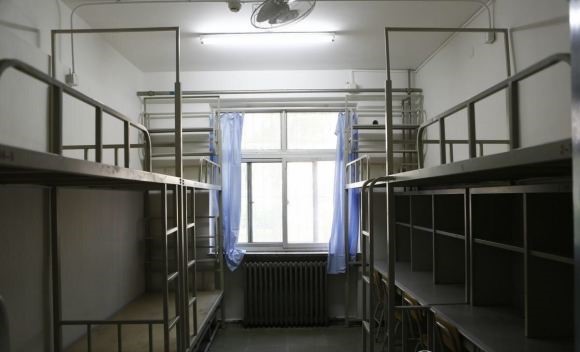 北京印刷学院宿舍前提怎样样,有空协调自力洗手间吗？（附宿舍图片）