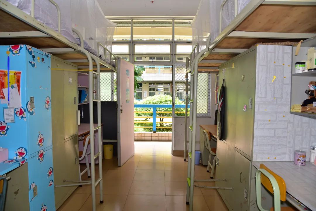 肇庆学院宿舍前提怎样样,有空协调自力洗手间吗?(附宿舍图片)