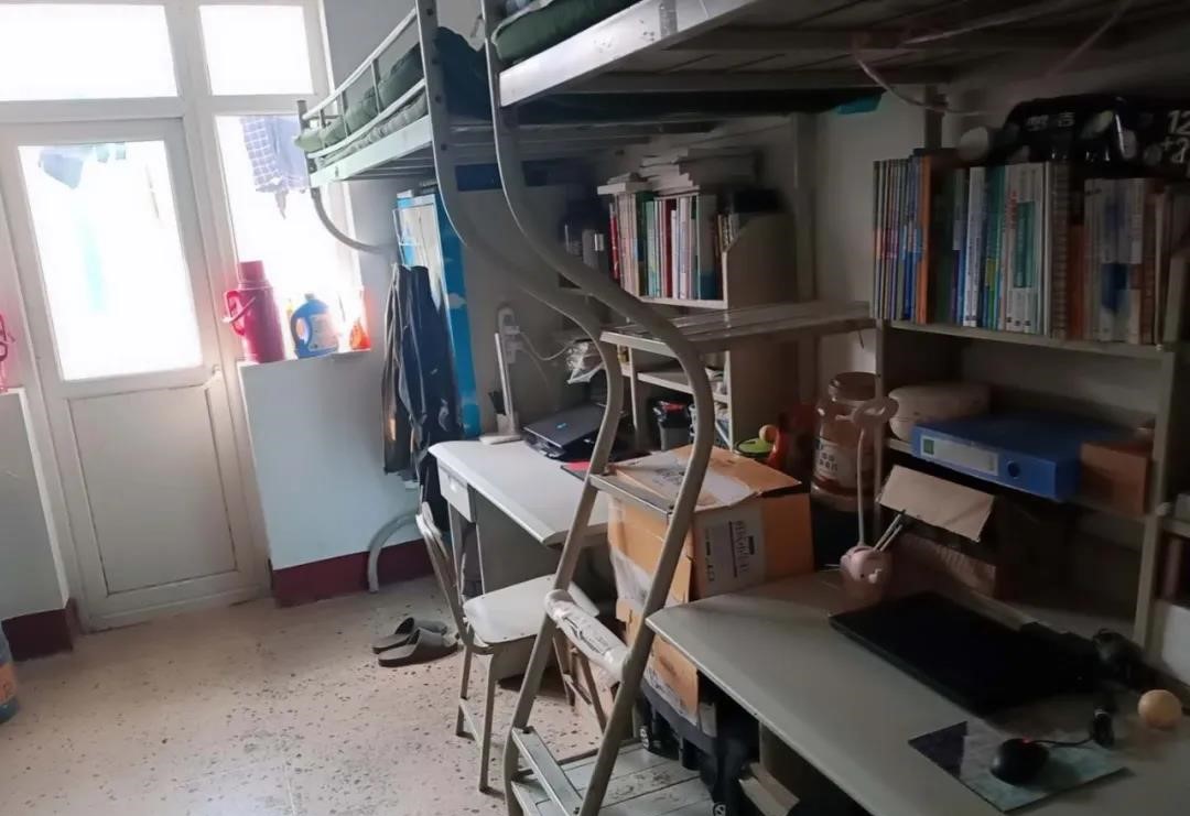 山西工程手艺学院宿舍前提怎样样,有空协调自力洗手间吗?(附宿舍图片)
