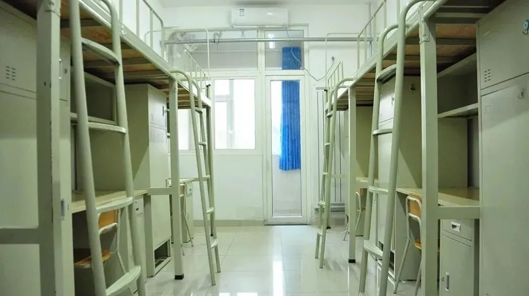 齐鲁医药学院宿舍前提怎样样,有空协调自力洗手间吗？（附宿舍图片）