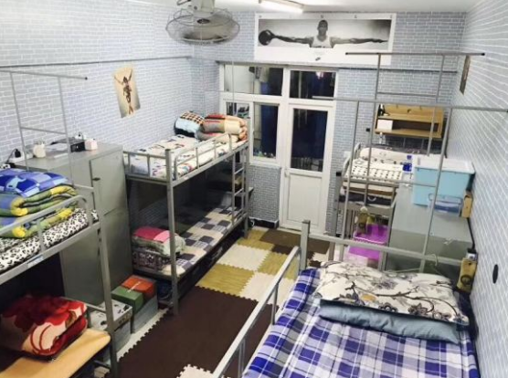 北华航天产业学院宿舍前提怎样样,有空协调自力洗手间吗？（附宿舍图片）