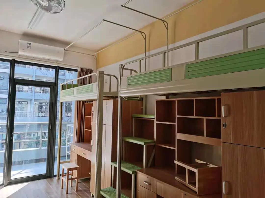 宁波大学宿舍前提怎样样,有空协调自力洗手间吗?(附宿舍图片)
