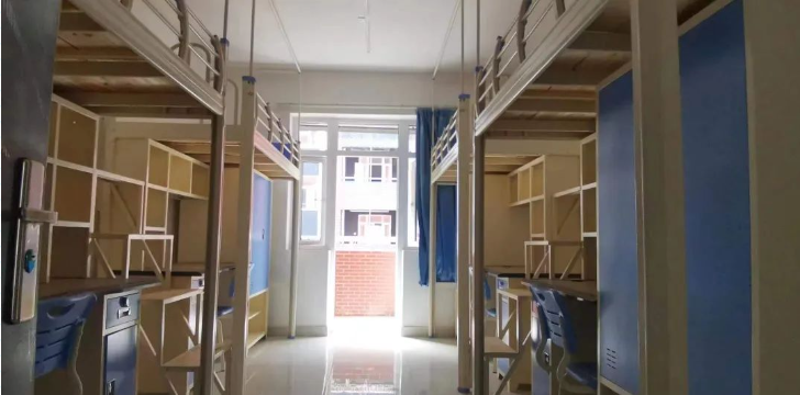 武昌首义学院宿舍前提怎样样,有空协调自力洗手间吗？（附宿舍图片）