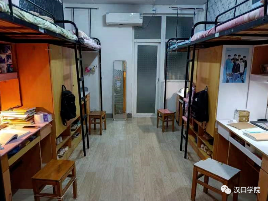 汉口学院宿舍前提怎样样,有空协调自力洗手间吗？（附宿舍图片）