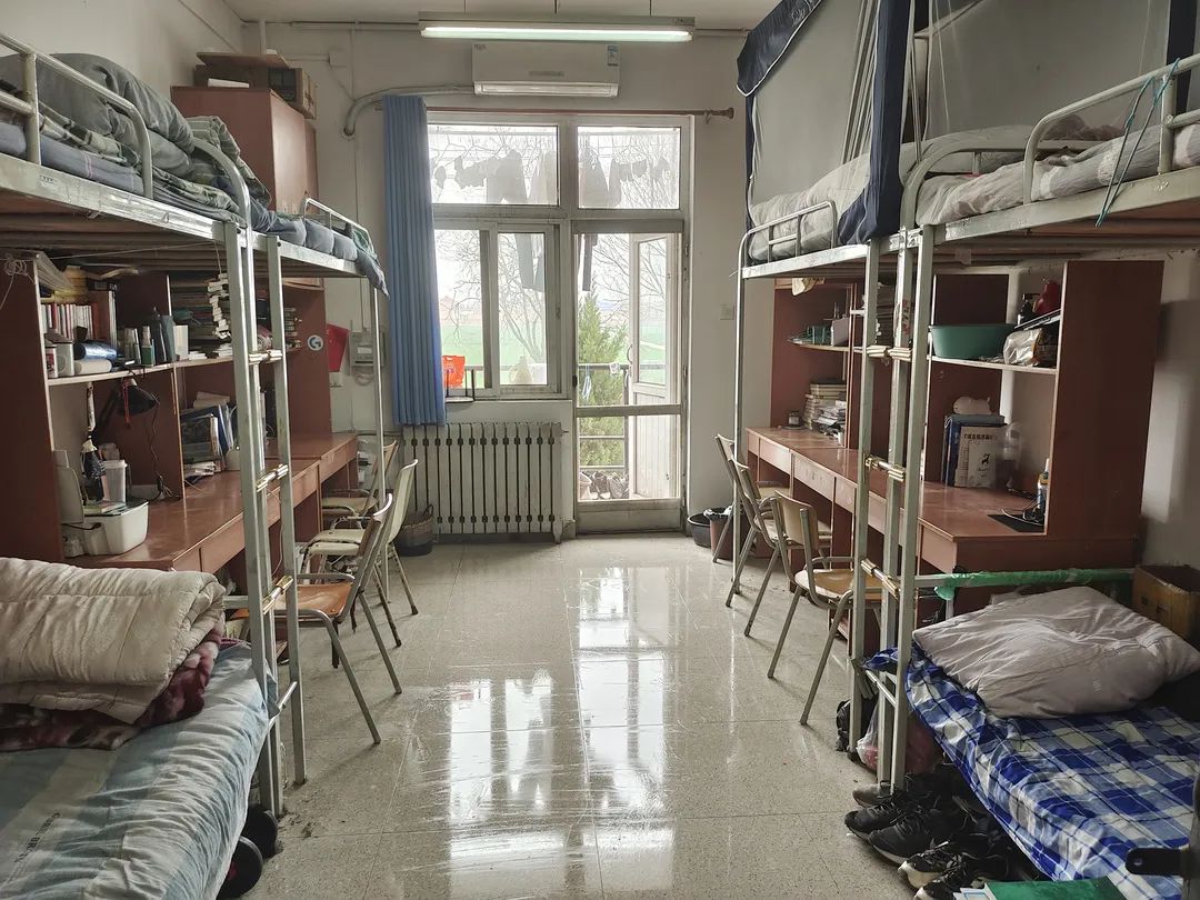 东南农林科技大学宿舍前提怎样样,有空协调自力洗手间吗？（附宿舍图片）