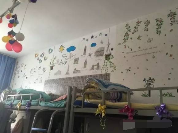 兰州文理学院宿舍前提怎样样,有空协调自力洗手间吗？（附宿舍图片）