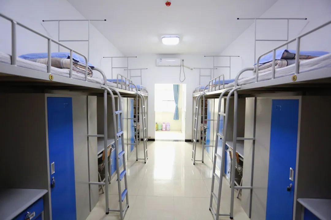西安思源学院宿舍前提怎样样,有空协调自力洗手间吗？（附宿舍图片）