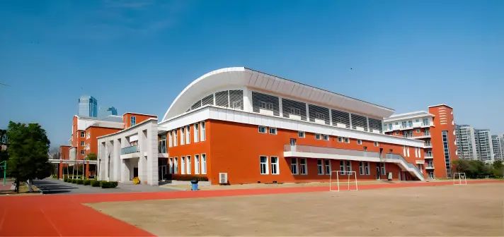 南京市建邺高等中学简介概略(建校汗青、地点、师资、校训、情况)