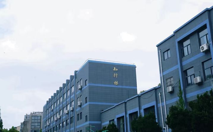 南京市第十四中学地位在那里_在哪一个区？