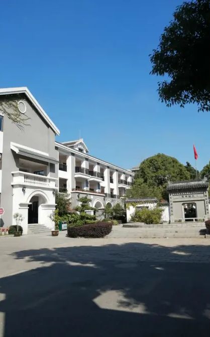 姑苏一中简介概略（建校汗青、地点、师资、校训、情况）