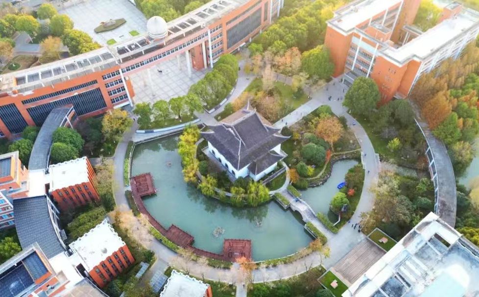 江苏省震泽中学简介概略(建校汗青、地点、师资、校训、情况)