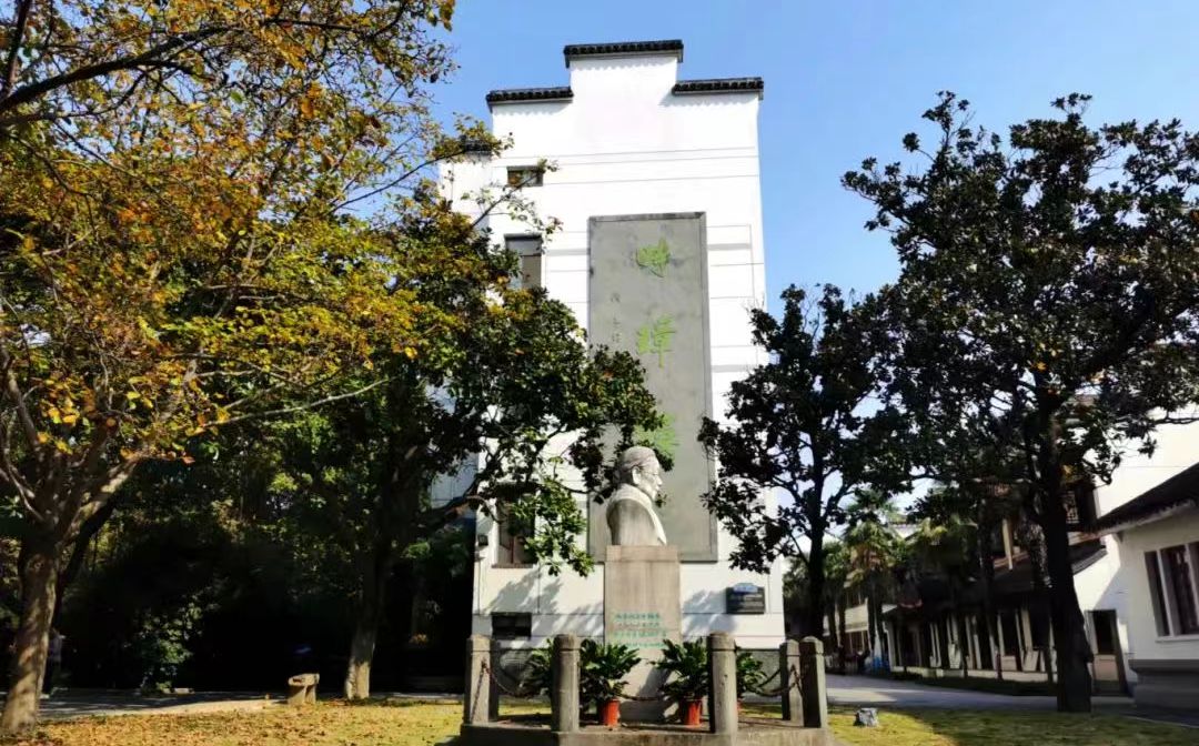 江苏省姑苏第十中黉舍简介概略（建校汗青、地点、师资、校训、情况）