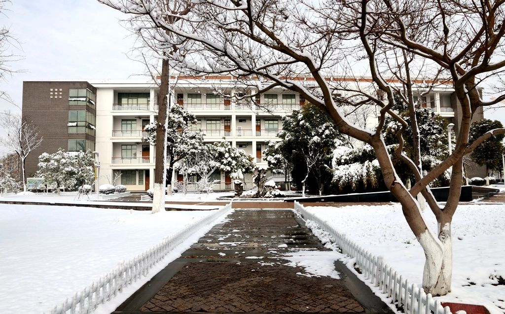 江苏省太仓高等中学简介概略(建校汗青、地点、师资、校训、情况)