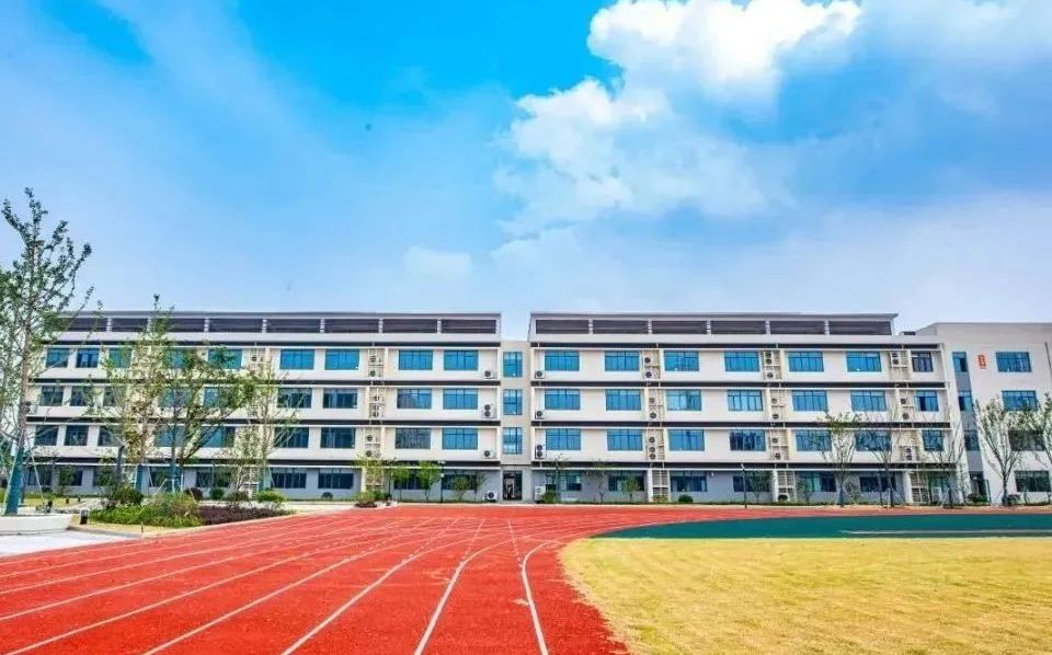 吴中区金山高等中学地点在那里_位于哪一个区？