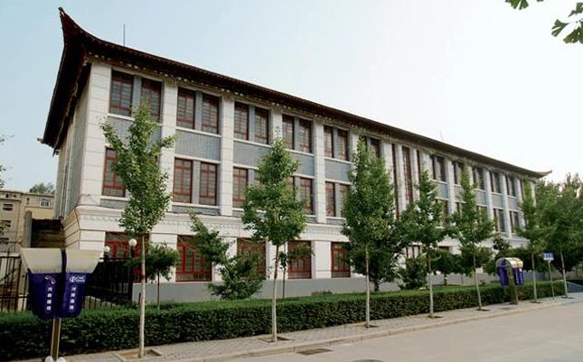 河南省尝试中学地点在那里_位于哪一个区?