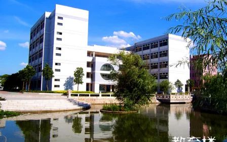 黄埭中学简介概略(建校汗青、地点、师资、校训、情况)
