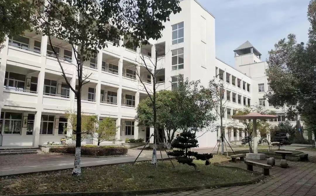 暨阳高中在姑苏的排名第几,南外属于甚么层次？