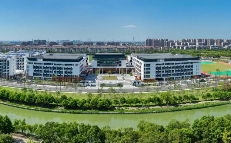 周市高中简介概略（建校汗青、地点、师资、校训、情况）