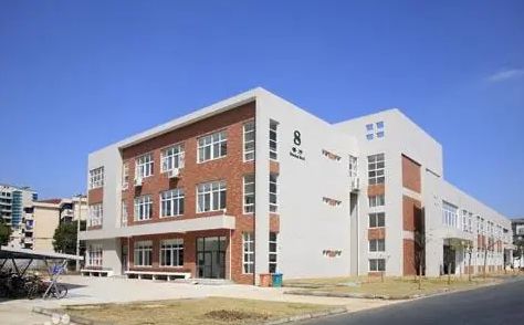 沙洲中学简介概略（建校汗青、地点、师资、校训、情况）