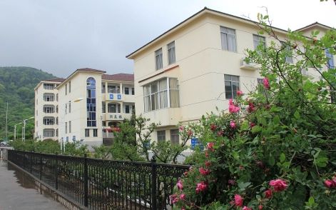 姑苏市东山中学在姑苏的排名第几,南外属于甚么层次？