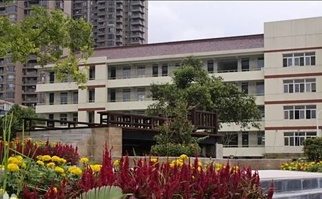 合肥市第二中学简介概略（建校汗青、地点、师资、校训、情况）