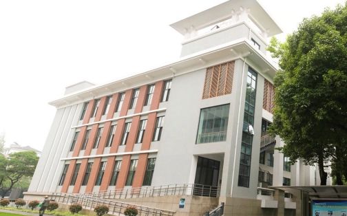 杭州学军中学简介概略(建校汗青、地点、师资、校训、情况)