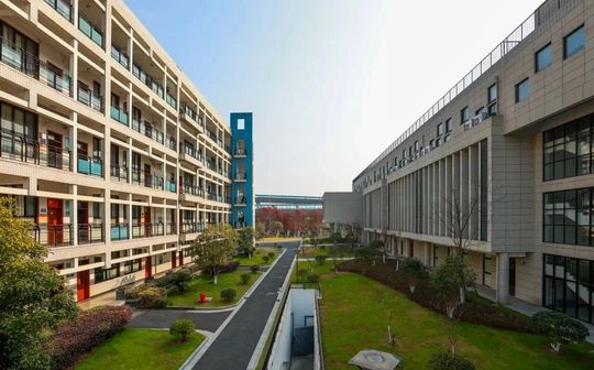 杭州市长河高等中学简介概略(建校汗青、地点、师资、校训、情况)