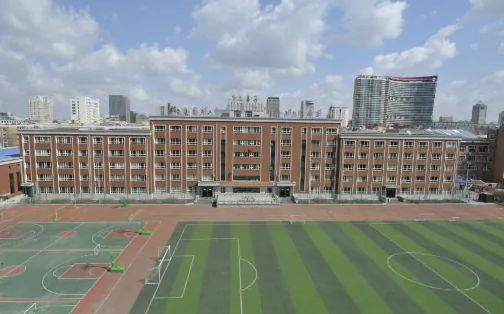 长春市第二中学简介概略（建校汗青、地点、师资、校训、情况）