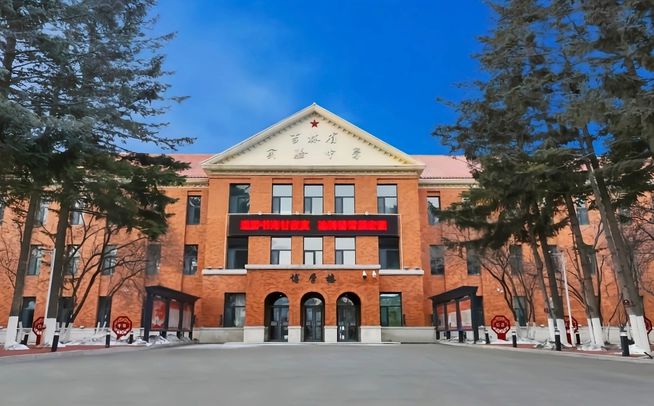 吉林省尝试中学简介概略(建校汗青、地点、师资、校训、情况)
