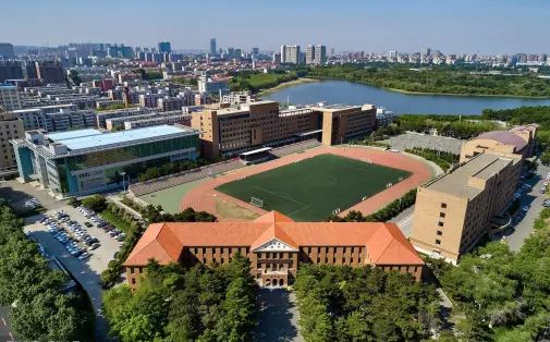 吉林省尝试中学简介概略(建校汗青、地点、师资、校训、情况)