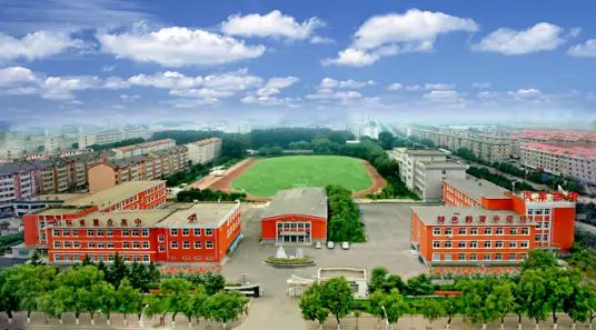 长春汽车经济手艺开辟区第三中学简介概略（建校汗青、地点、师资、校训、情况）
