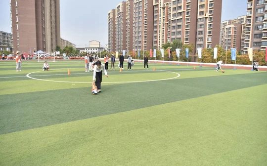 长春市第十九中学是公立仍是私立,是重点中学吗?